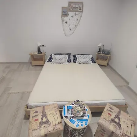 Barka Apartment