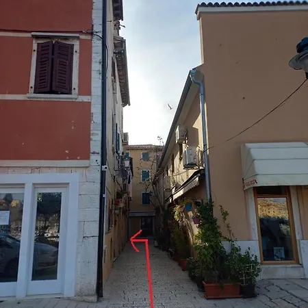 Barka Apartment *
