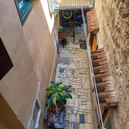 Barka Apartment